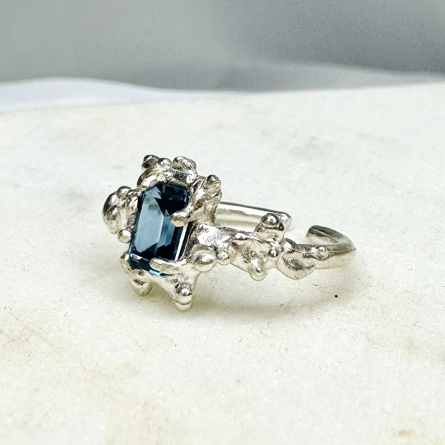 ΔΑΧΤΥΛΙΔΙ LONDON BLUE TOPAZ ''R209SS''