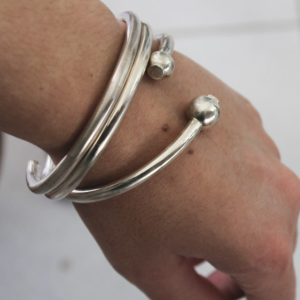 HOLLOW SILVER CUFF BRACELET ‘’BR043SS’’